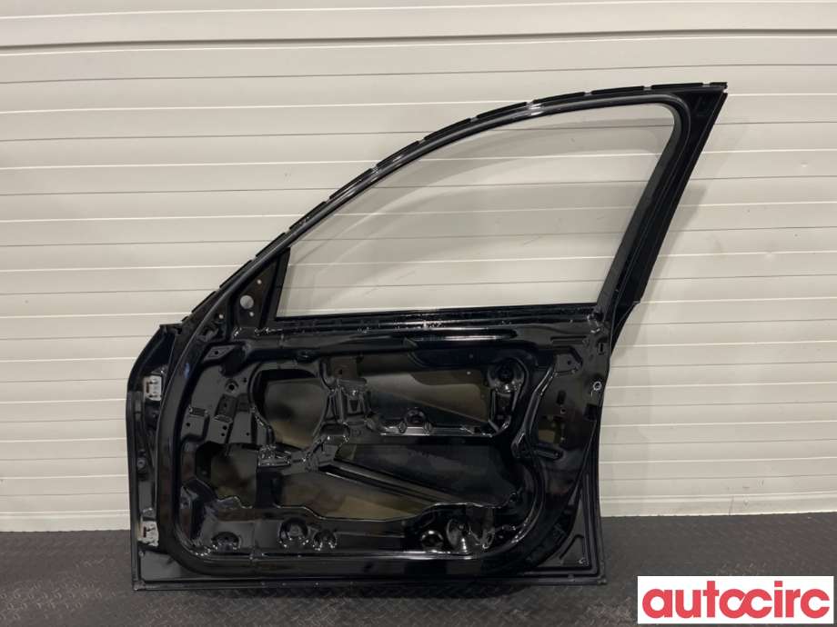 Dør høyre foran til BMW 3-Serie 2005-2011 (E90/E91/E92/E93) (E90/E91/E92/E93) (BMW|41515A2A386|)