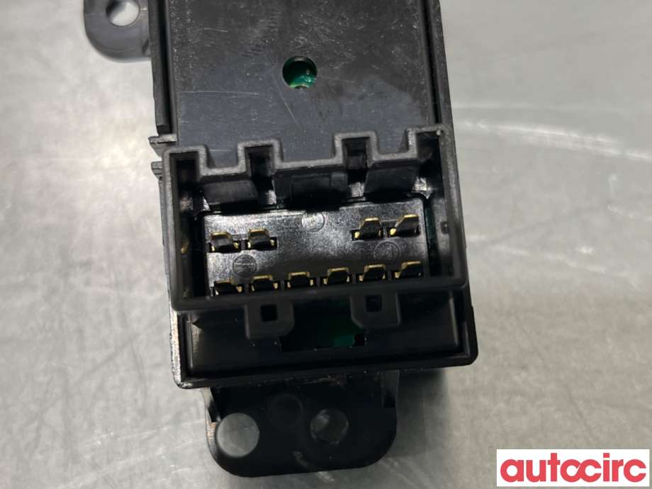 Bryter setevarme til Kia Sportage 2010-2016 (Type III)  (KIA|933403W000WK||93340-3W000WK)