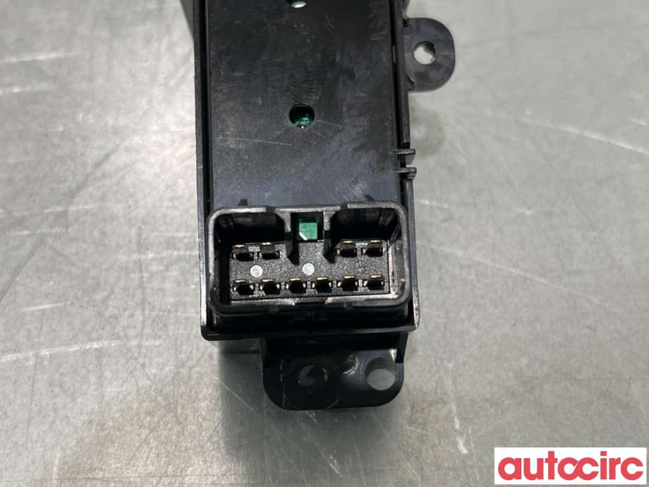 Bryter setevarme til Kia Sportage 2010-2016 (Type III)  (KIA|933303W000WK||93330-3W000WK)