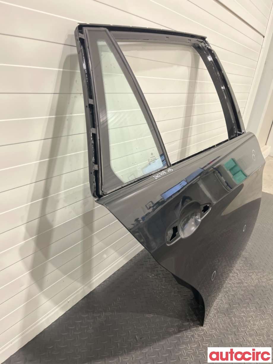 Dør høyre bak til BMW 3-Serie 2005-2011 (E90/E91/E92/E93) (E90/E91/E92/E93) (BMW|41009628752|)