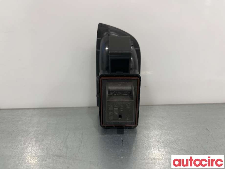 Bryter baklukeåpner til Audi A5 2007-2016 (Type I)  (AUDI|8K0959831A|)
