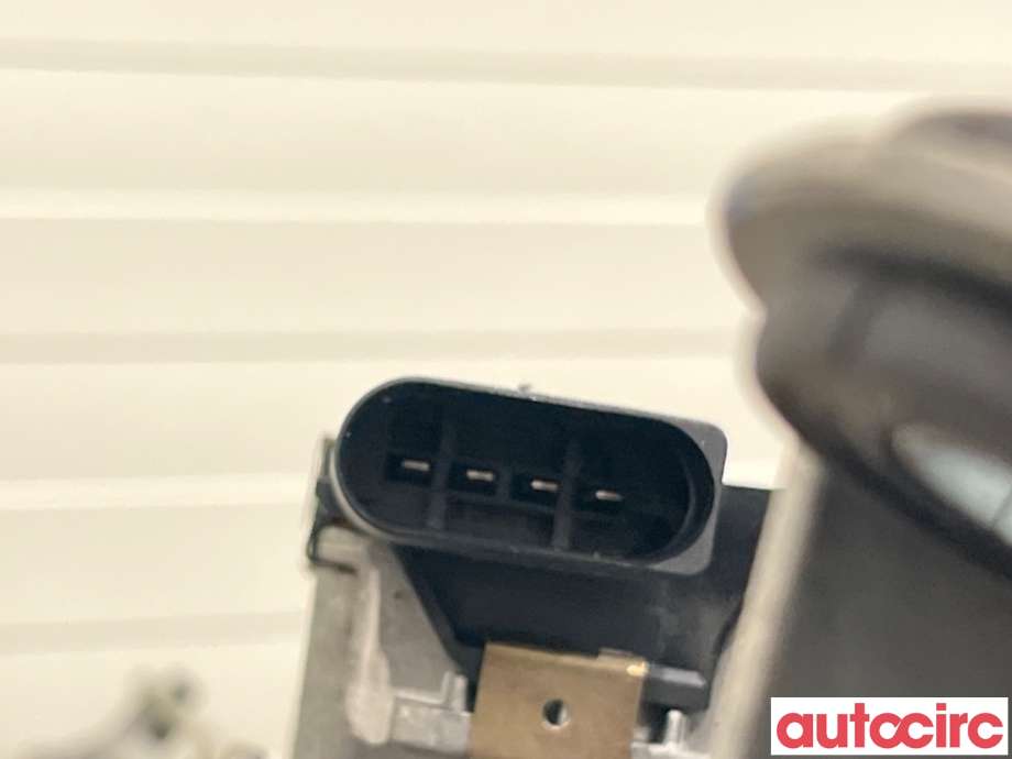 Viskermotor frontrute til Opel Astra K 2015-->>  (OPEL|39034606|1397220714)