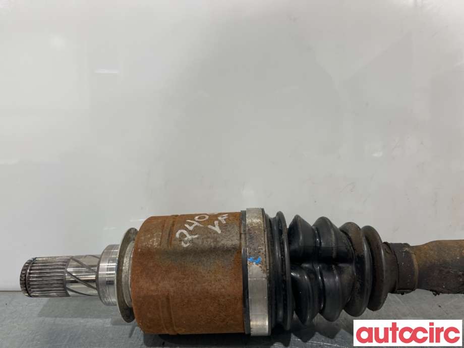 Drivaksel venstre foran til Renault Captur 2013-2020 (Type I)  (RENAULT|391015196R|)