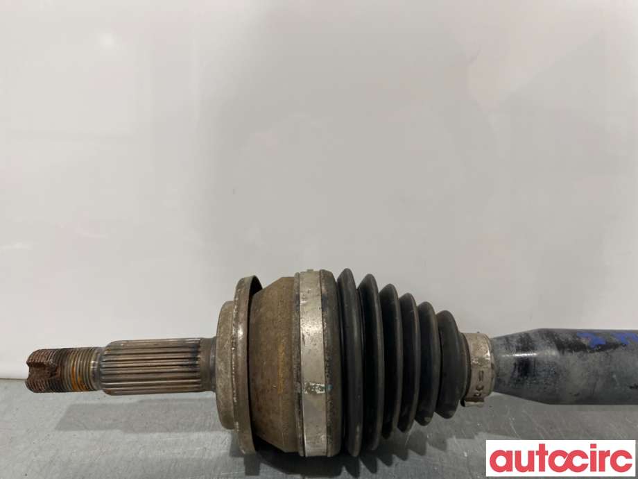 Drivaksel høyre foran til Toyota Avensis 2009-2015 (Type III, Fase 1)  (TOYOTA|4341005450|)
