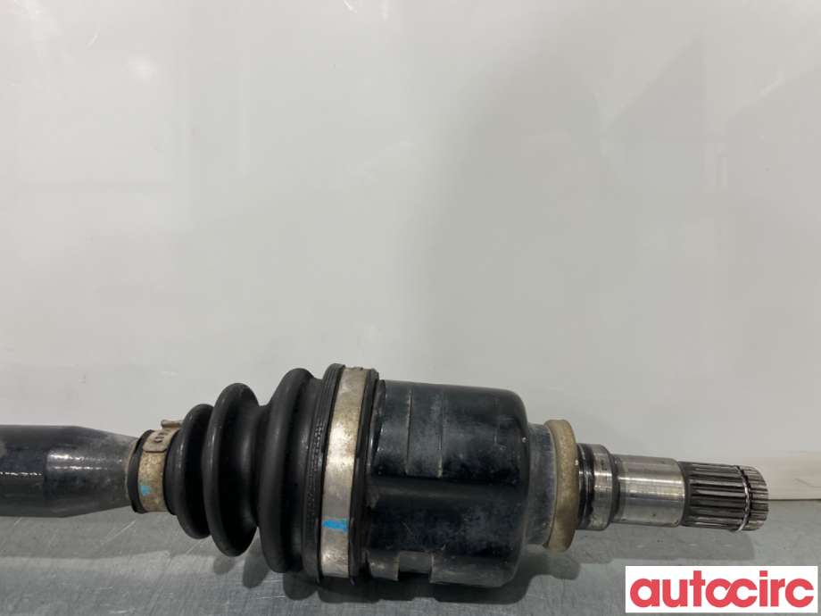 Drivaksel høyre foran til Toyota Avensis 2009-2015 (Type III, Fase 1)  (TOYOTA|4341005450|)