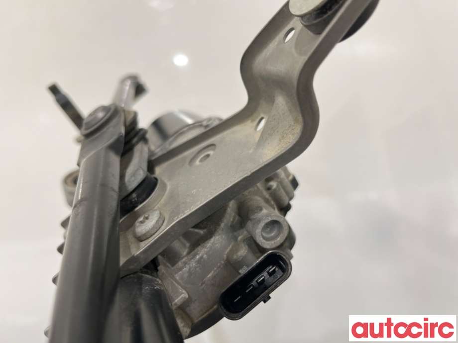 Viskermotor frontrute til Mercedes A-Klasse 2012-2018 (W176) (W176) (MERCEDES|A1768200040|W000027118|A1769061800)