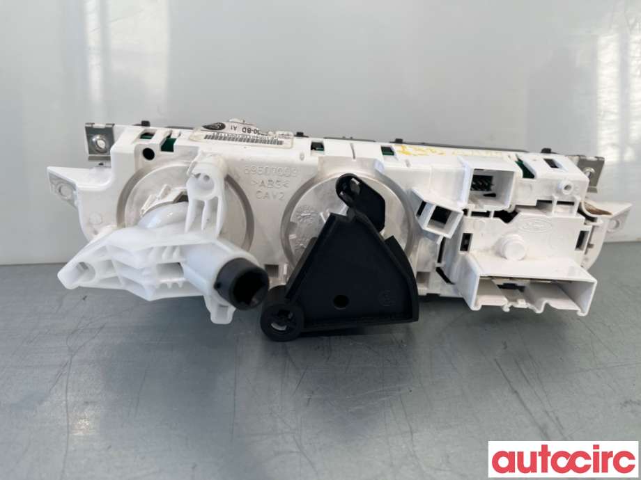 Varmeapparat betjening til Ford Focus 2008-2010 (Type II, Fase 2)  (FORD|1719799||7M5T-19980-BD)