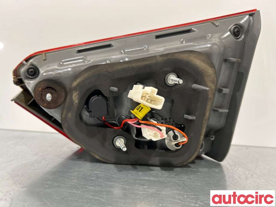 Baklykt venstre indre til Hyundai i40 2012-2017  (HYUNDAI|924033Z001|)