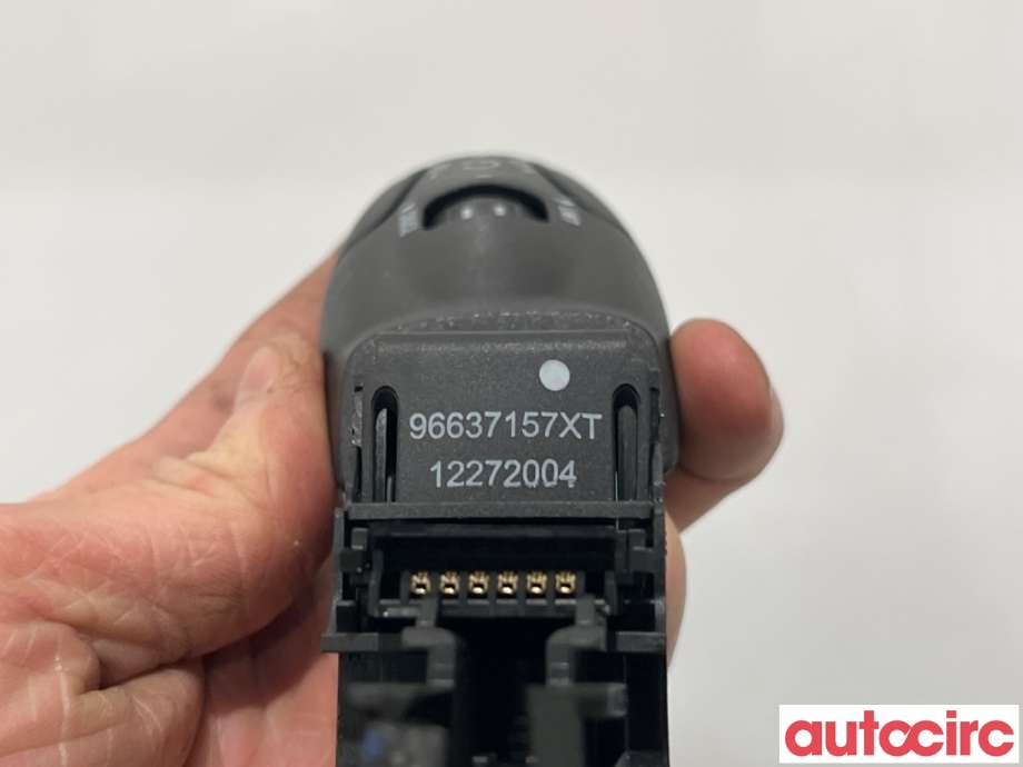 Bryter cruise control til Peugeot 2008 2013-2019 (Type I)  (PEUGEOT|6242Z8||96637157XT)