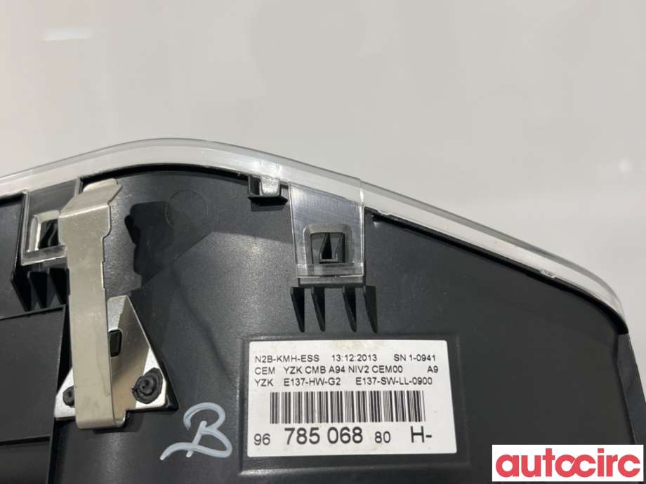 Instrumentpanel til Peugeot 2008 2013-2019 (Type I)  (PEUGEOT|9678506880||9805408680)