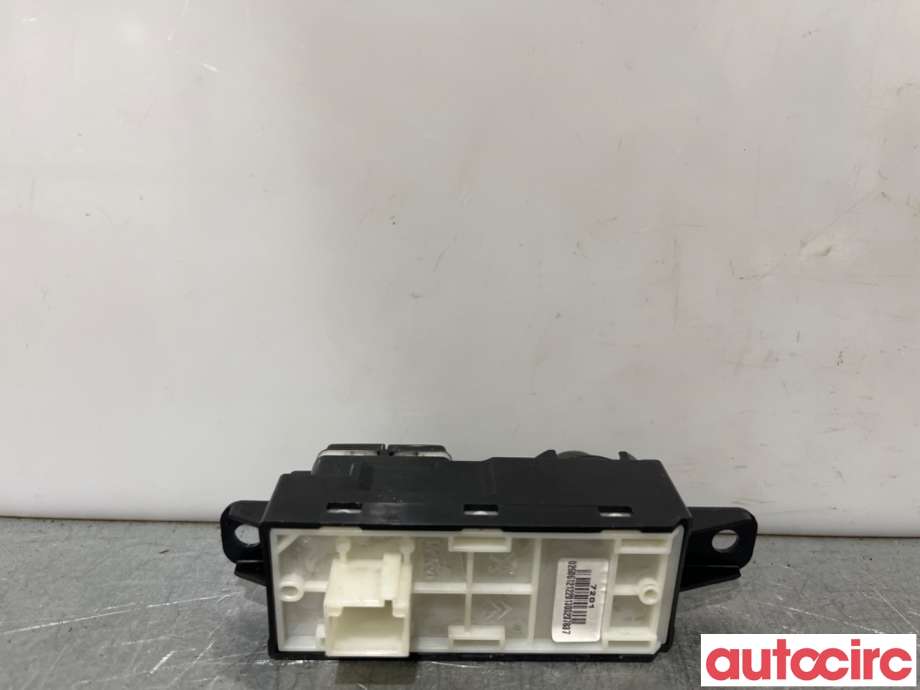 Bryter diverse til Peugeot 2008 2013-2019 (Type I)  (PEUGEOT|96758773XU|)