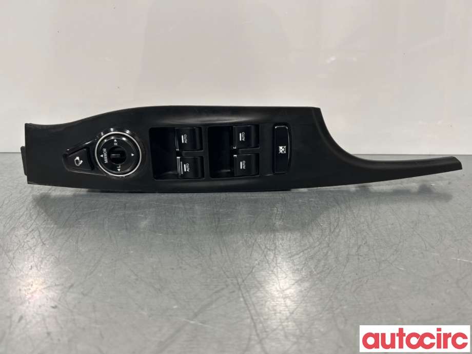 Bryter ruteheis til Hyundai i40, 2012-2017  (HYUNDAI|935703Z0004X)