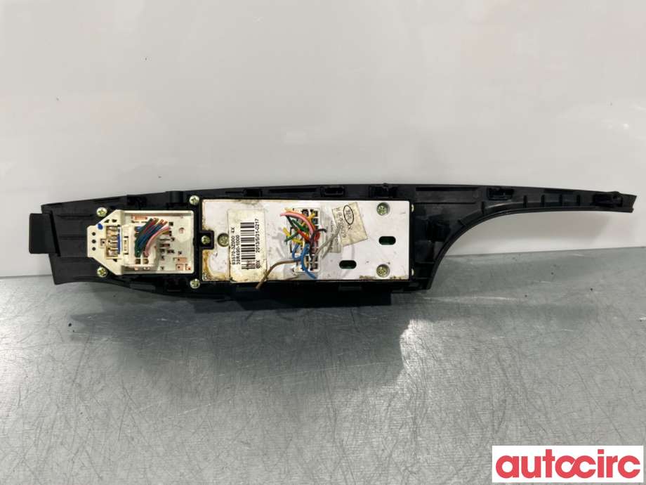 Bryter ruteheis til Hyundai i40 2012-2017  (HYUNDAI|935703Z0004X|)