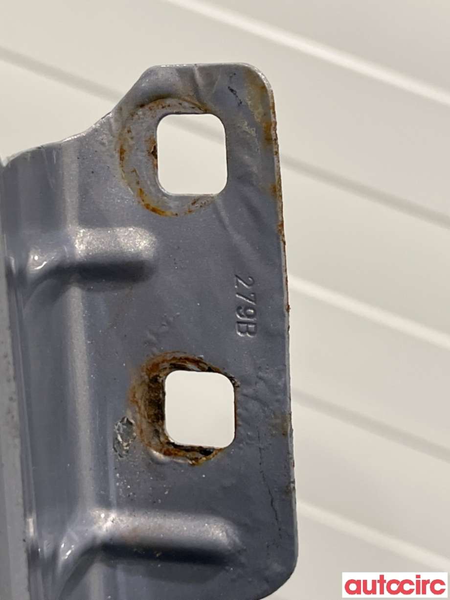 Skjerm venstre foran til Ford C-Max 2010-2015 (Type II, Fase 1)  (FORD|1929670|PAM51-R16009-AE|)
