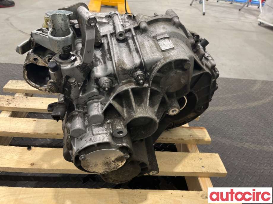 Girkasse manuell 6-trinn til VW Transporter / Caravelle 2009-2015 (Fase 2) (T5) (T5) (VOLKSWAGEN|0A5300015X|KLF|0A5300043TX)