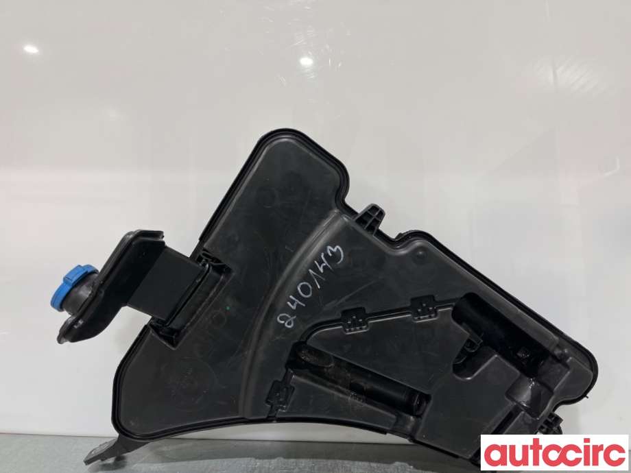 Spylertank til BMW 5-Serie 2017-->> (G30/G31) (G30/G31) (BMW|61668491830||7357290)