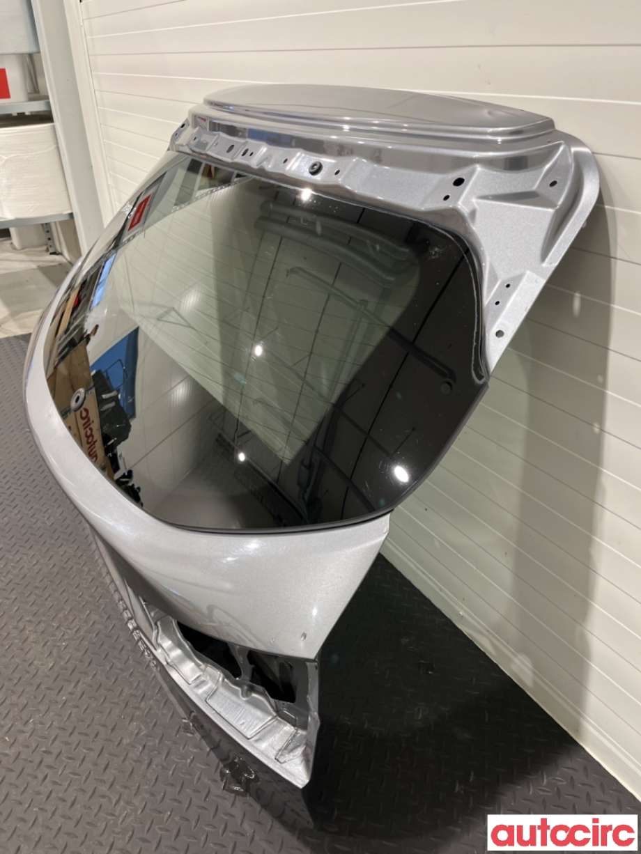 Bakluke combi til Nissan Qashqai 2014-2021 (Type II)  (NISSAN|K01004EAAA|)