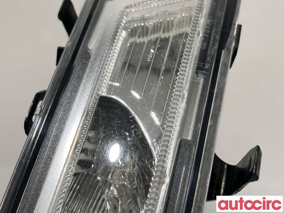 Parklykt høyre til Ford Mondeo 2011-2014 (Type IV, Fase 2)  (FORD|1725079|)