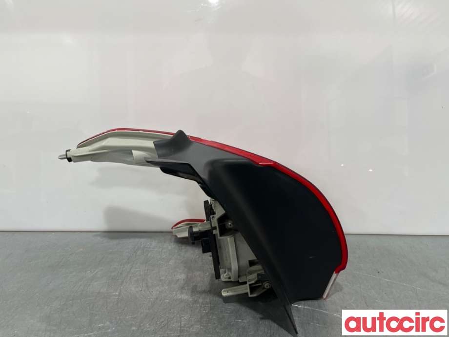 Baklykt høyre til Peugeot 2008 2013-2019 (Type I)  (PEUGEOT|9678074380|)