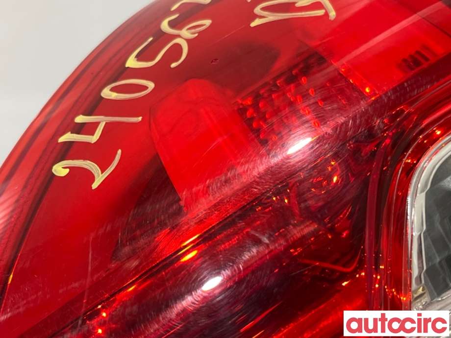 Baklykt venstre indre til Peugeot 2008 2013-2019 (Type I)  (PEUGEOT|9678074480|)