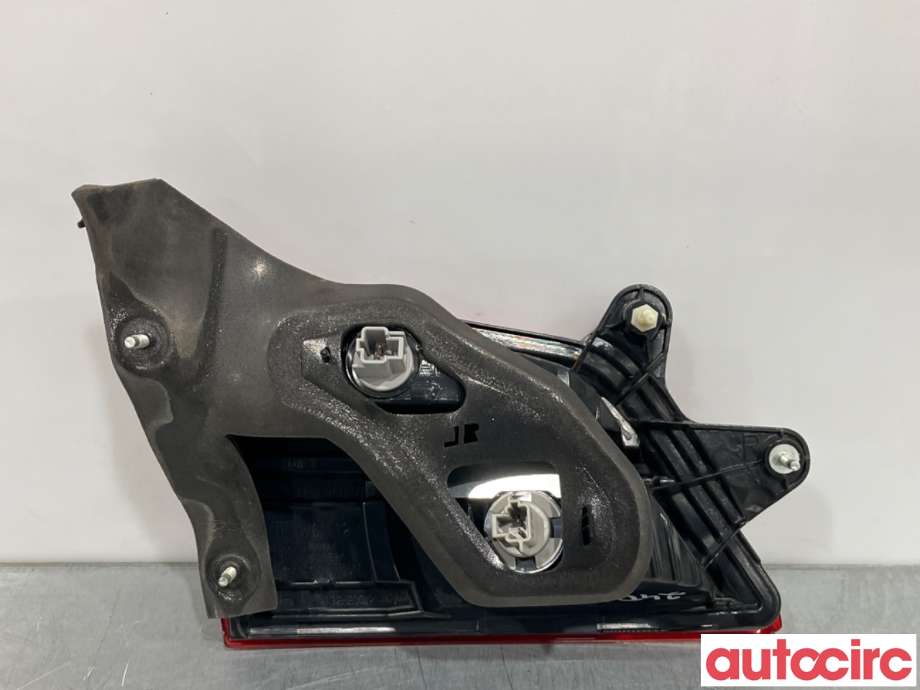 Baklykt høyre indre til Subaru Outback 2009-2014 (Type IV)  (SUBARU|84912AJ250|)