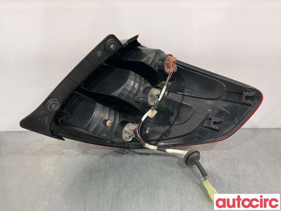 Baklykt venstre til Suzuki SX4 2009-2013 (Type I, Fase 2)  (SUZUKI|35670-79J00|)