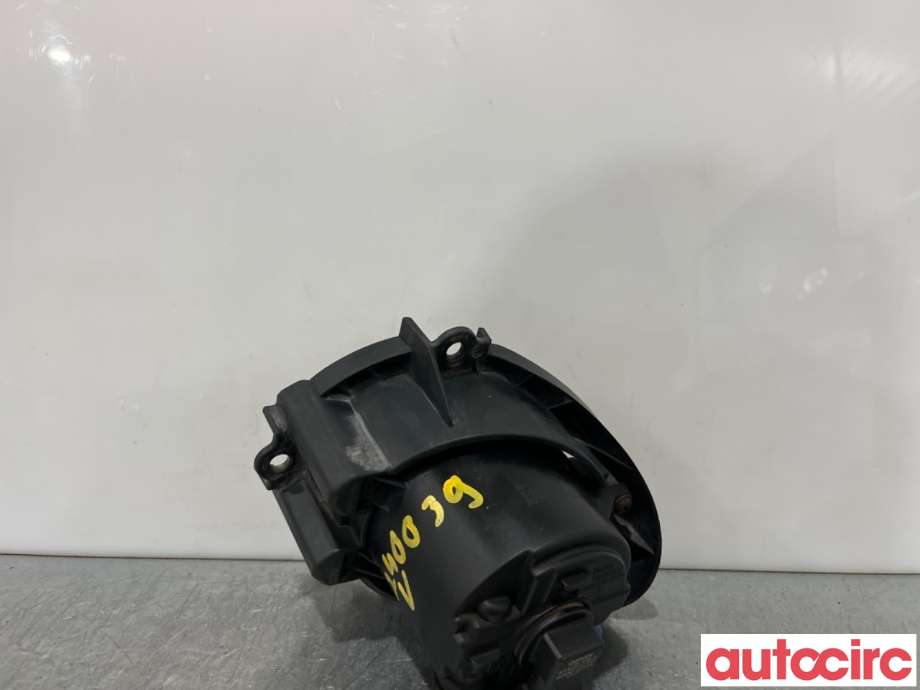 Tåkelykt høyre foran til Toyota Avensis 2009-2015 (Type III, Fase 1)  (TOYOTA|812100D041|89206401|81210-0D041)