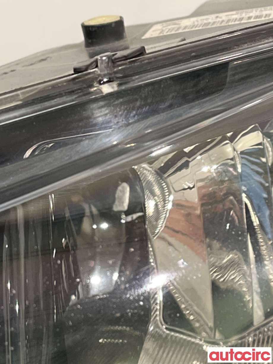 Frontlykt venstre halogen til Citroën C4, Cactus 2014-2017 (Fase 1)  (CITROEN|9800901380|)