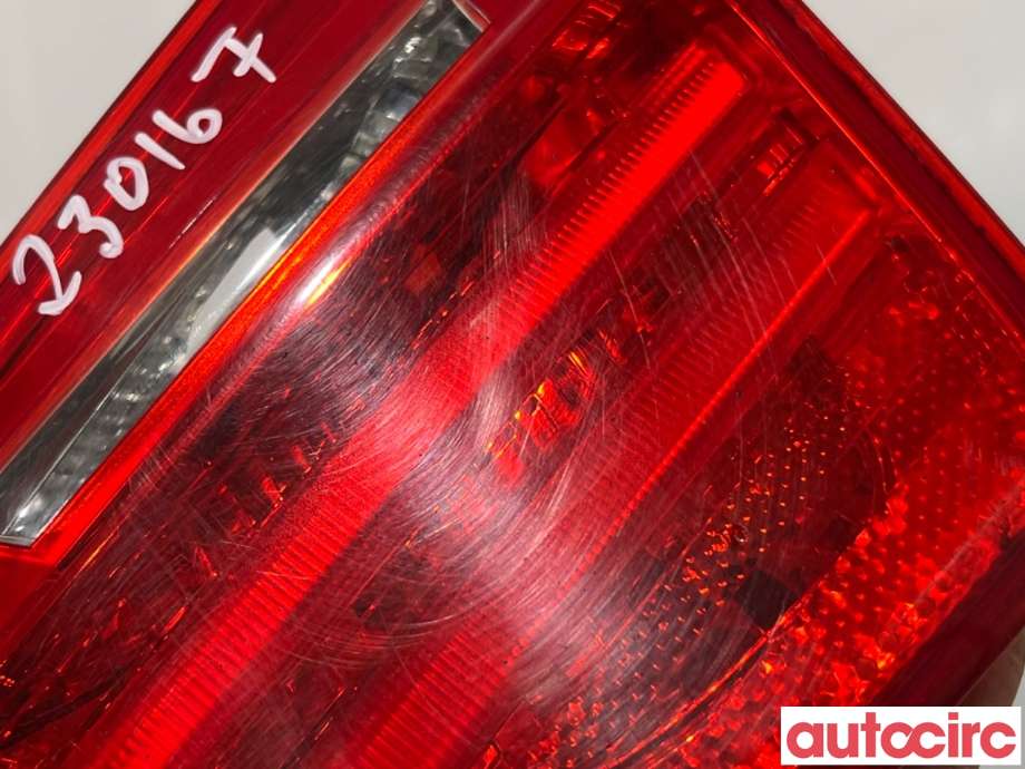 Baklykt høyre indre til BMW 3-Serie 2005-2011 (E90/E91/E92/E93) (E90/E91/E92/E93) (BMW|63217289428||7154156)