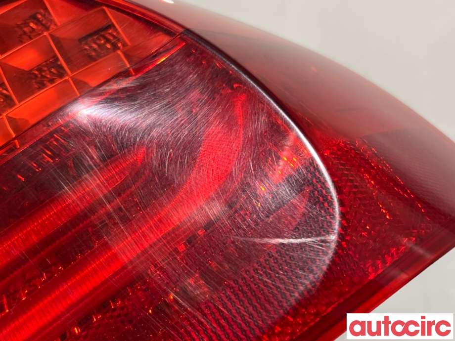 Baklykt høyre til BMW 3-Serie 2005-2011 (E90/E91/E92/E93) (E90/E91/E92/E93) (BMW|63217289426||7289426)