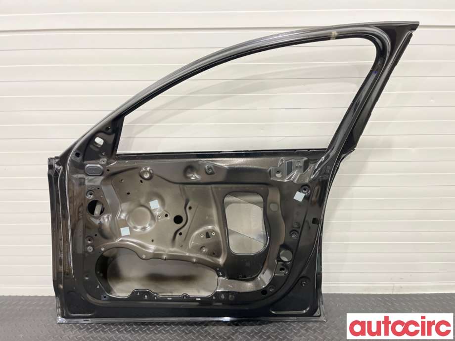 Dør høyre foran til Audi A6, Allroad 2012-2014 (Type III, Fase 1) (C7) (C7) (AUDI|4G0831052|)