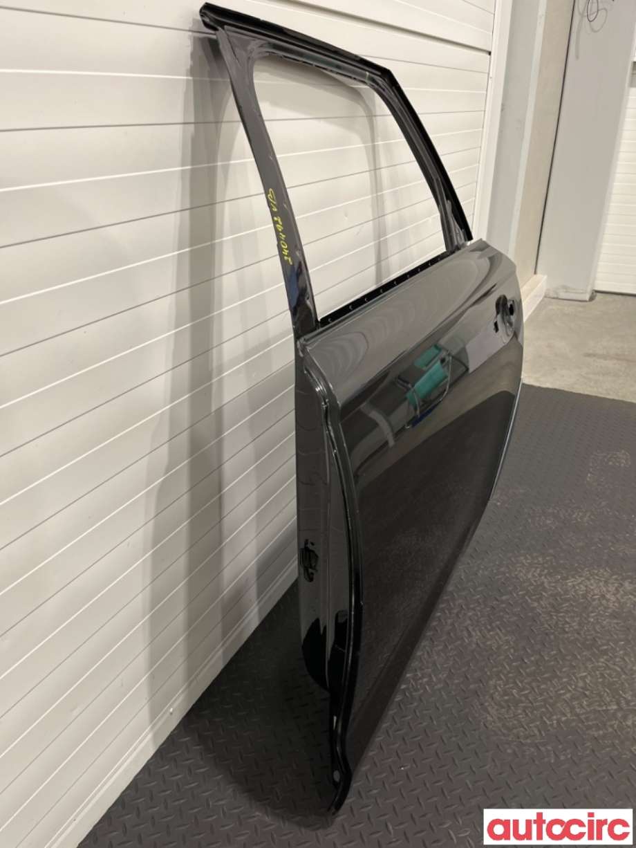 Dør venstre bak til Audi A6, Allroad 2012-2014 (Type III, Fase 1) (C7) (C7) (AUDI|4G9833051|)