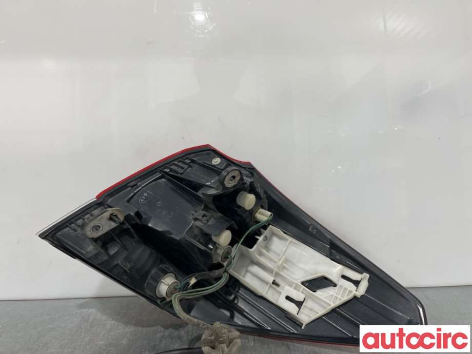 Baklykt venstre til Subaru Legacy 2009-2015  (SUBARU|84912AJ100|)