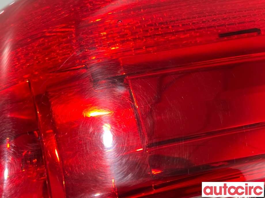 Baklykt høyre til Subaru Legacy 2009-2015  (SUBARU|84712AJ090|)
