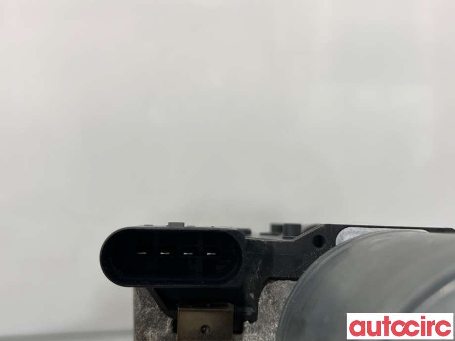 Viskermotor frontrute til Volvo V90 / V90 CC / S90 2016-->>  (VOLVO|31385115|1397220714)