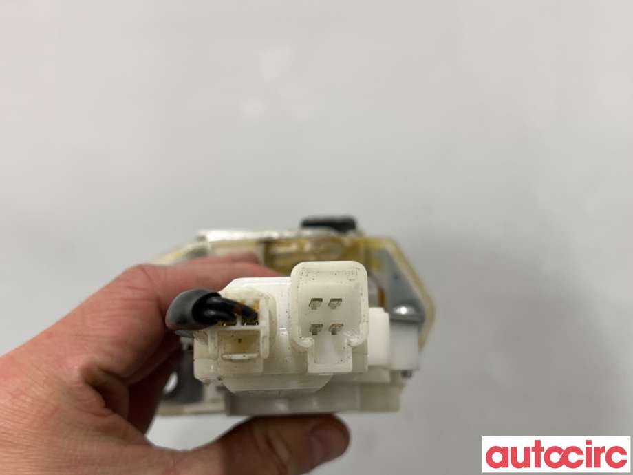 Baklukelås til Suzuki Swift 2005-2010  (SUZUKI|82510-63J00|)