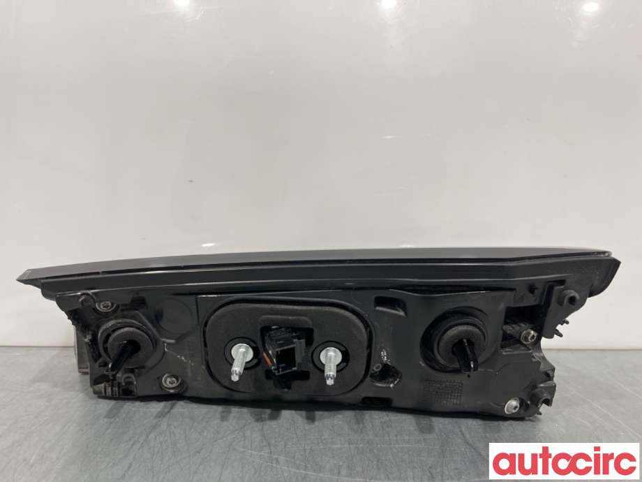 Baklykt venstre indre til Peugeot 2008 2019-->> (Type II)  (PEUGEOT|9825957580|)