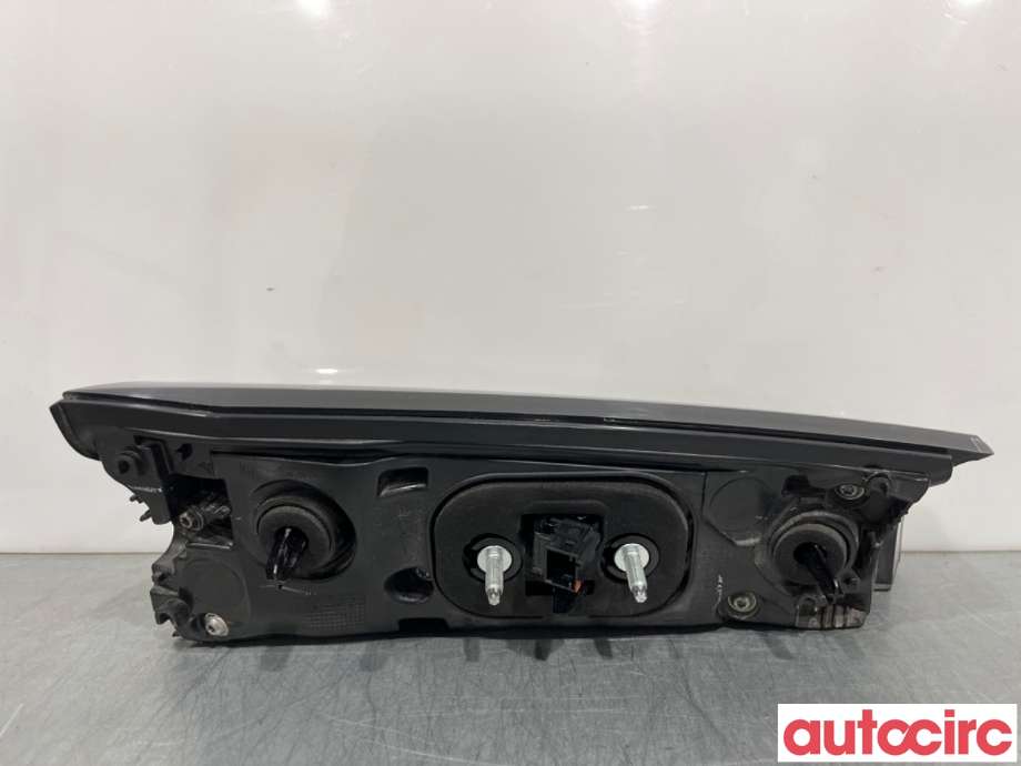 Baklykt høyre indre til Peugeot 2008 2019-->> (Type II)  (PEUGEOT|9825957180|)