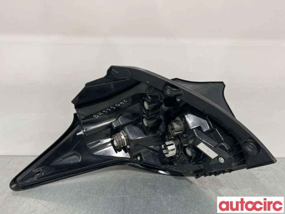Baklykt høyre til Toyota Yaris 2020-->> (Type IV)  (TOYOTA|81551K0040|)