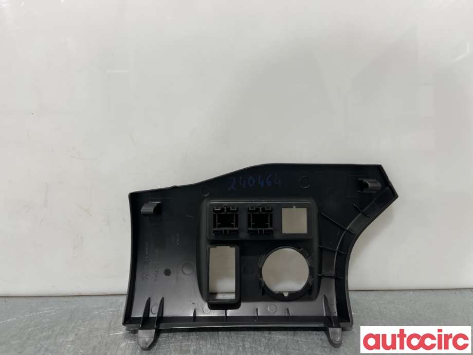 Diverse deler til Citroën Berlingo 2015-2019 (Type II, Fase 2)  (CITROEN|8231NN||9680907377)