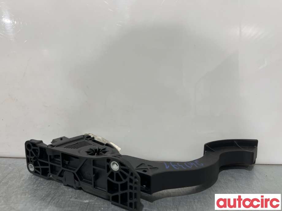 Pedal gass til Ford Focus 2011-2014 (Type III, Fase 1)  (FORD|1710214|6PV010368-30|BV61-9F836-AB)