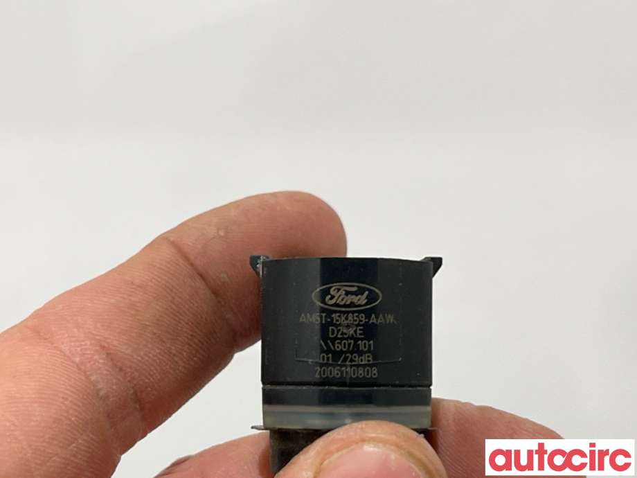 Parkeringssensor bak til Ford Focus 2011-2014 (Type III, Fase 1)  (FORD|2489130|607101|AM5T-15K859-AAW)