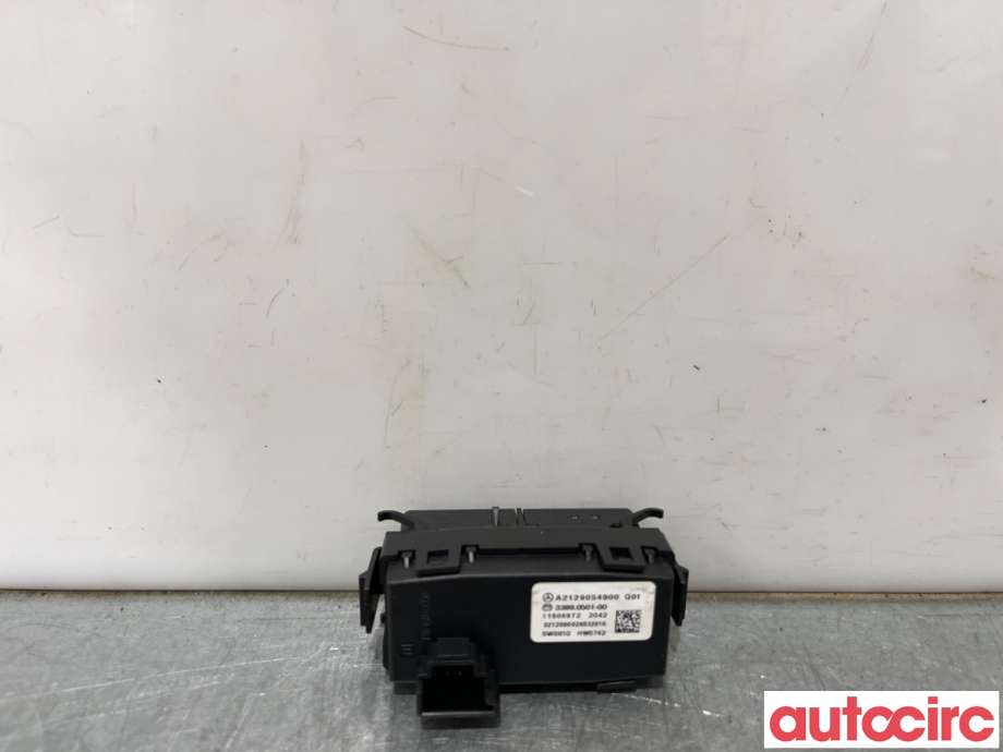 Bryter diverse til Mercedes E-Klasse 2009-2013 (Fase 1) (W212) (W212) (MERCEDES|A2129054900|33890501-00)
