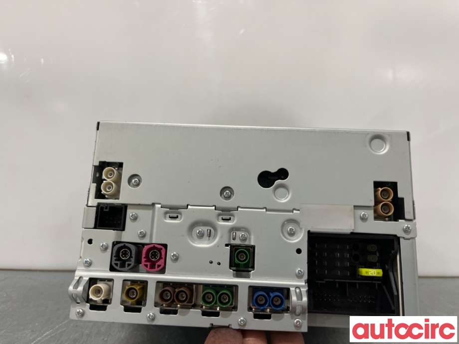 Bilstereo navigasjon til Mercedes E-Klasse 2009-2013 (Fase 1) (W212) (W212) (MERCEDES|A2129002117|NR-1721EHS212|A2129004514)