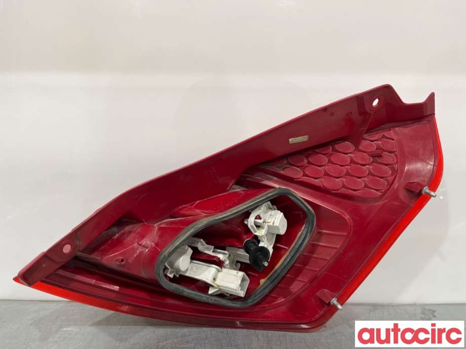 Baklykt venstre til Ford Fiesta 2008-2012 (Type VI, Fase 1)  (FORD|1709553|8A61-13A603-AB|)