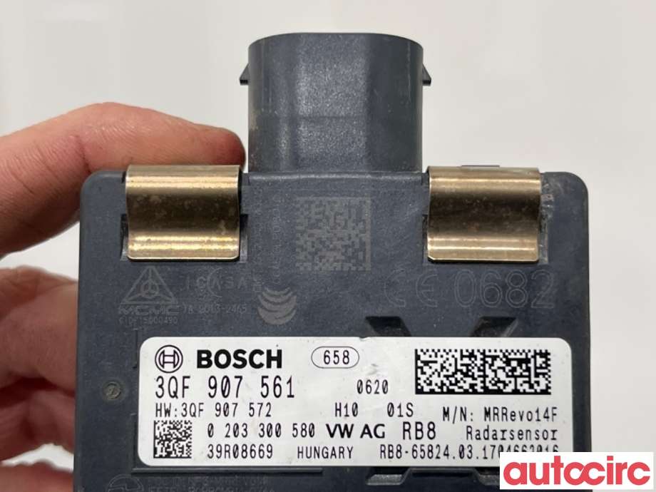 Sensor radar til Škoda Octavia 2017-2020 (Type III, Fase 2)  (SKODA|3QF907561|0203300580|3QF907561A)