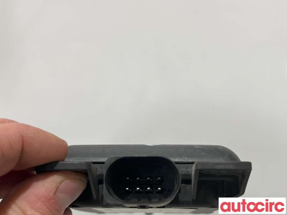 Sensor radar til Škoda Octavia 2017-2020 (Type III, Fase 2)  (SKODA|5Q0907686B|6PZ011719-02)