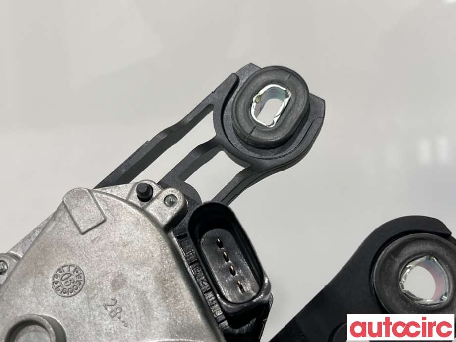 Viskermotor bakrute til Škoda Octavia 2017-2020 (Type III, Fase 2)  (SKODA|5F4955711A|W000086097)
