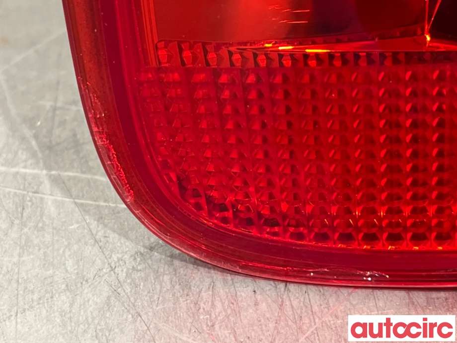 Baklykt venstre til VW Touran 2010-2015 (Type I, Fase 3)  (VOLKSWAGEN|1T0945095R|)
