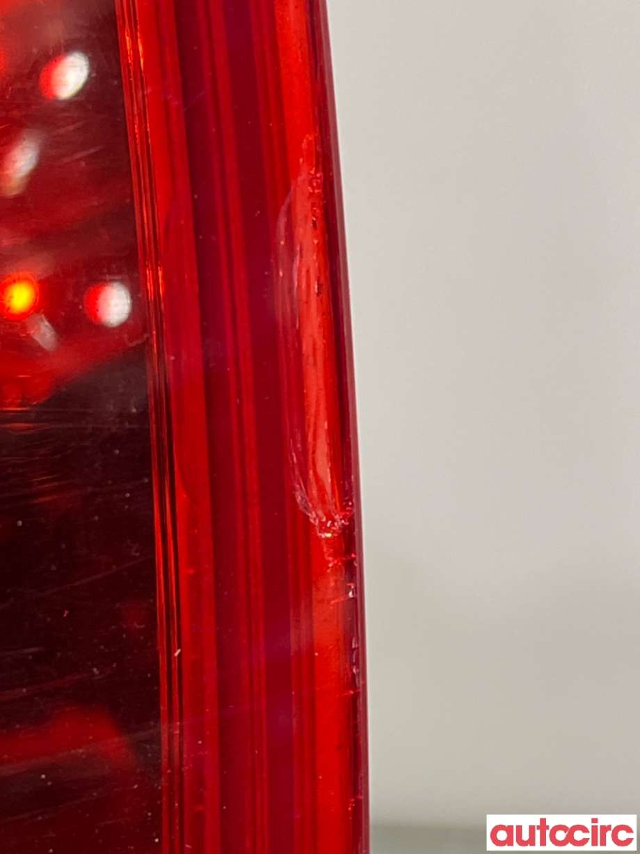 Baklykt høyre til VW Touran 2010-2015 (Type I, Fase 3)  (VOLKSWAGEN|1T0945096R|)